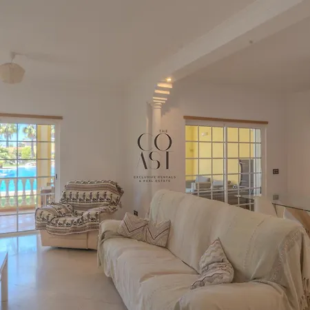 Sunny Escape W Pool & Garden By The Coast Exclusive Villa