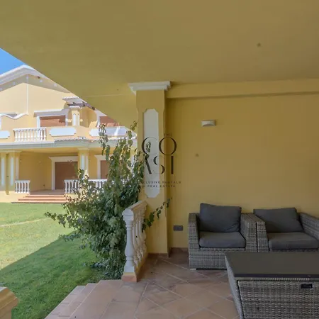 Villa Sunny Escape W Pool & Garden By The Coast Exclusive *