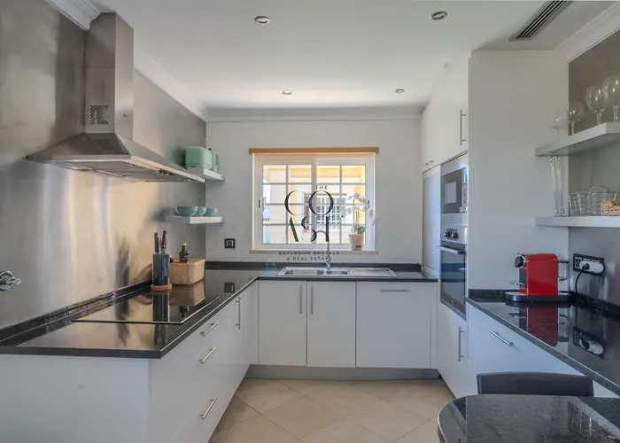 Willa Sunny Escape W Pool & Garden By The Coast Exclusive Tavira