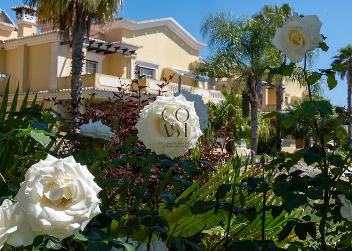Sunny Escape W Pool & Garden By The Coast Exclusive Willa