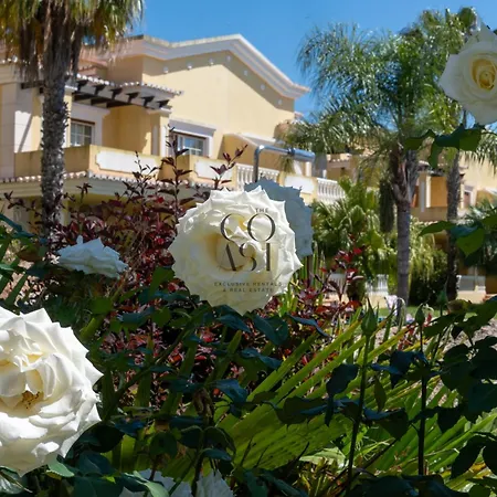 Sunny Escape W Pool & Garden By The Coast Exclusive Vila